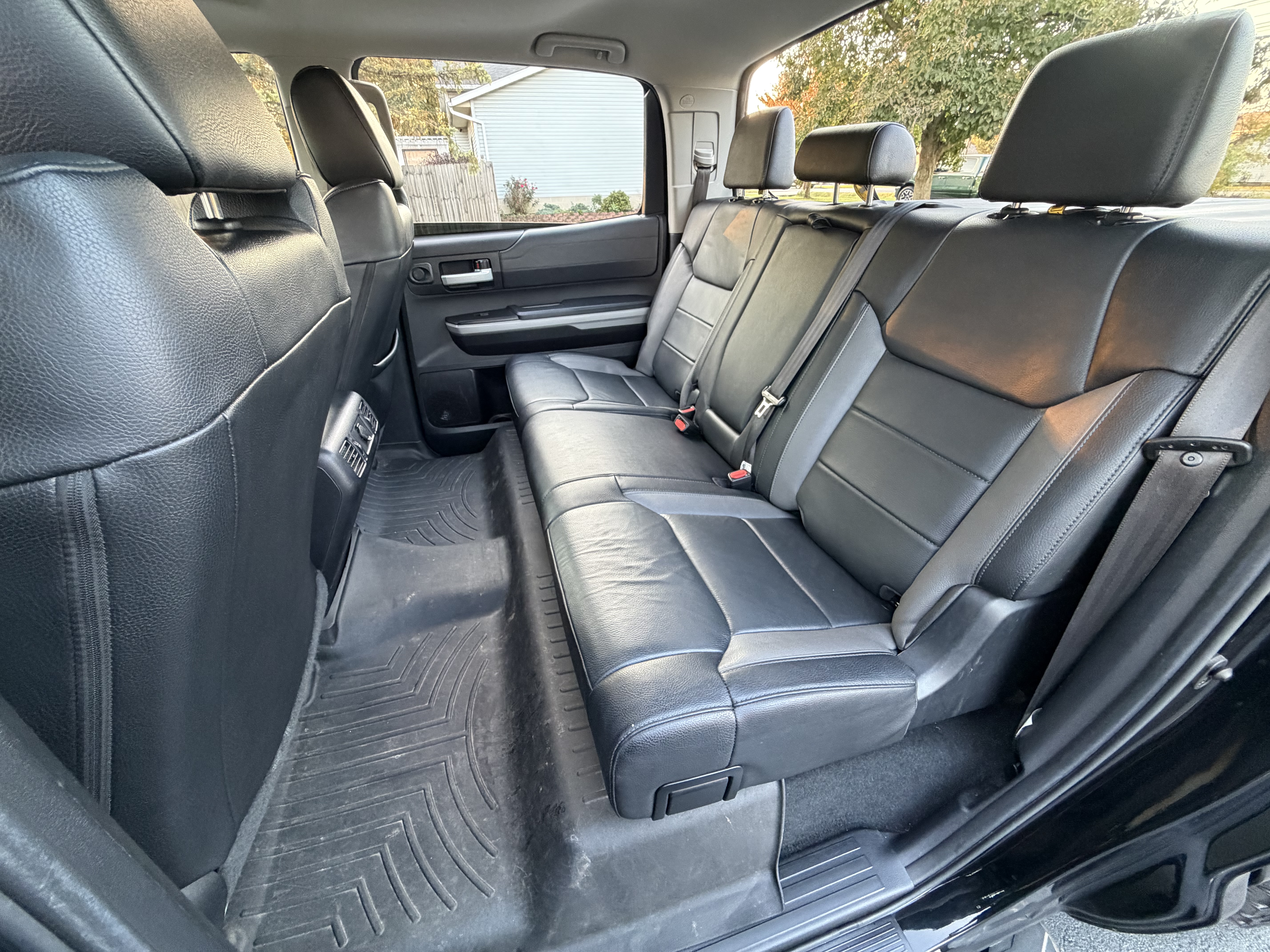 Used 2019 Toyota Tundra Limited w/ Limited Premium Package AWD/4WD image 23