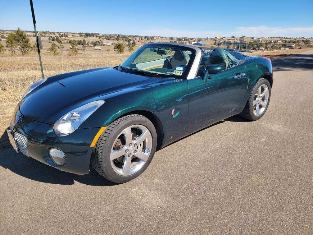 Used 2006 Pontiac Solstice Convertible w/ Premium Package RWD image 10