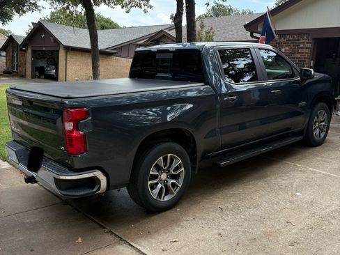 Used 2019 Chevrolet Silverado 1500 LT w/ Texas Edition image 5