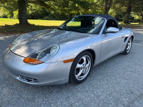 Used 1999 Porsche Boxster image 8