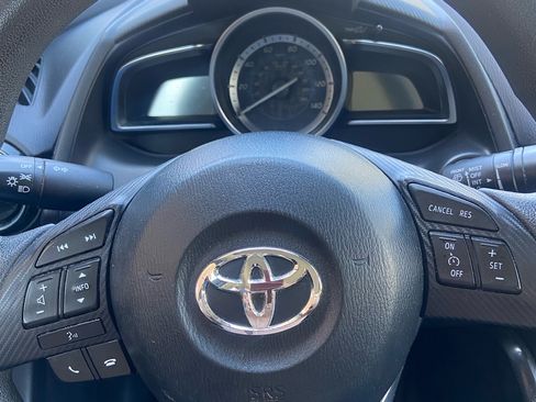 Used 2018 Toyota Yaris iA image 8