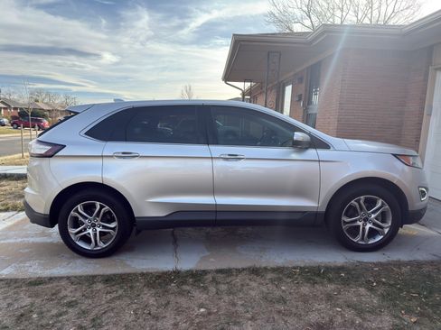 Used 2016 Ford Edge Titanium w/ Technology Package image 4
