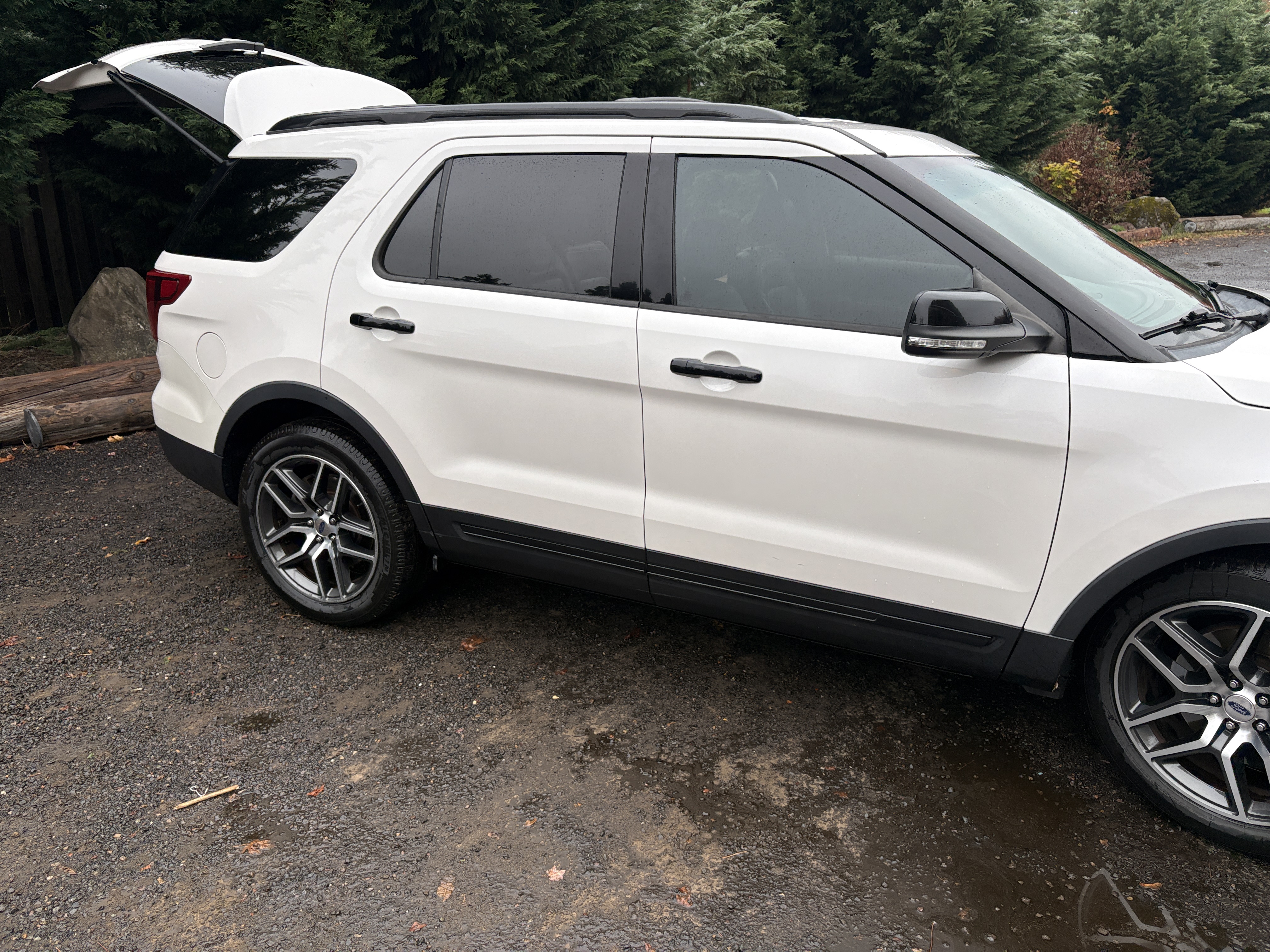 Used 2017 Ford Explorer Sport AWD/4WD image 12