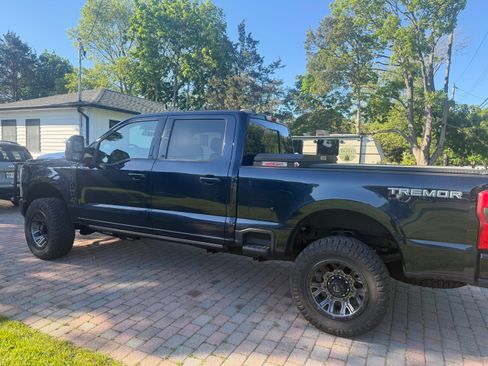 Used 2024 Ford F250 Lariat w/ Lariat Ultimate Package AWD/4WD image 5