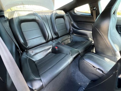 Used 2022 Ford Mustang Mach 1 w/ Mach 1 Handling Package RWD image 19