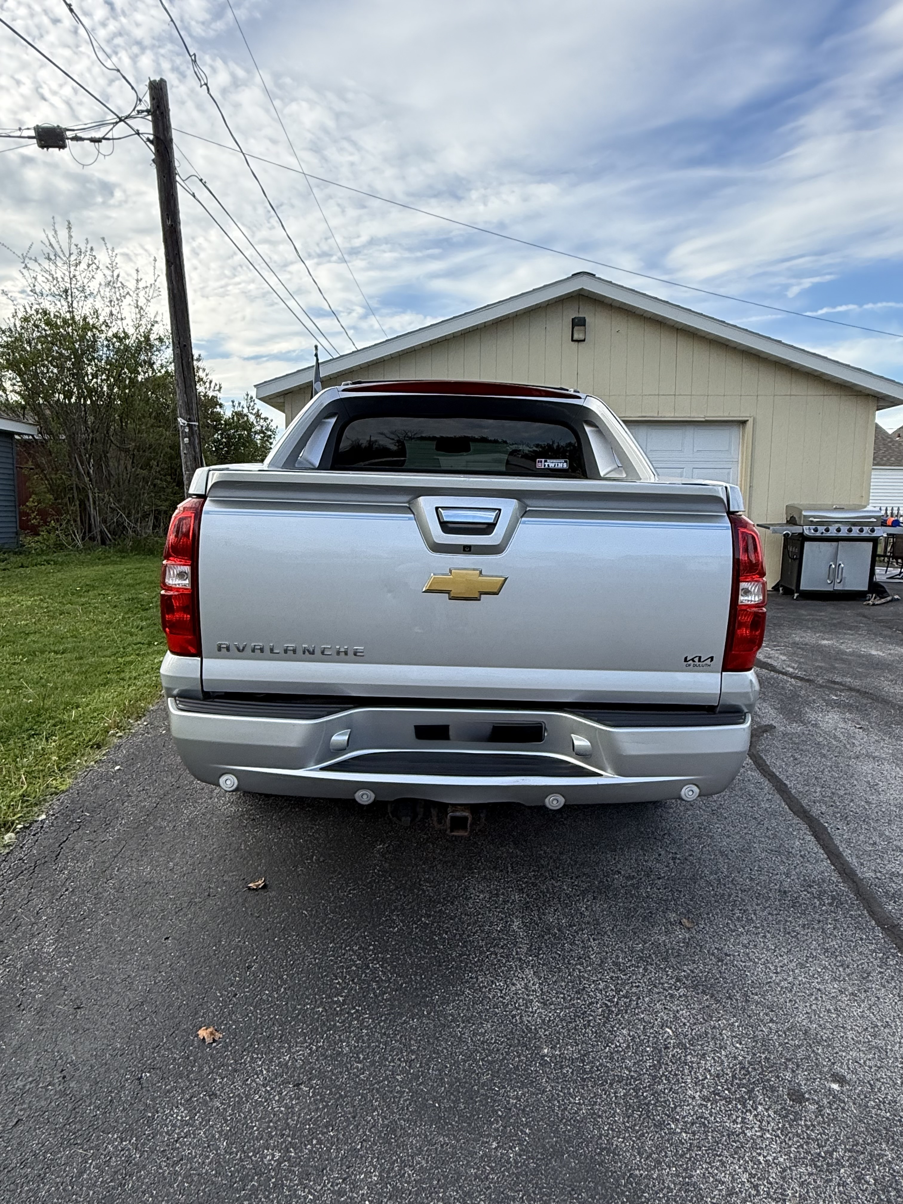 Used 2013 Chevrolet Avalanche LT w/ All-Star Edition AWD/4WD image 6