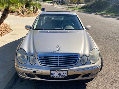 Used 2003 Mercedes-Benz E 320 Sedan image 2