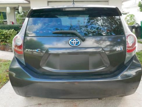 Used 2013 Toyota Prius C Two image 8