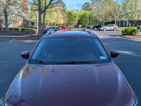 Used 2021 Jeep Cherokee Limited image 2