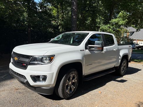 Used 2020 Chevrolet Colorado Z71 AWD/4WD image 1