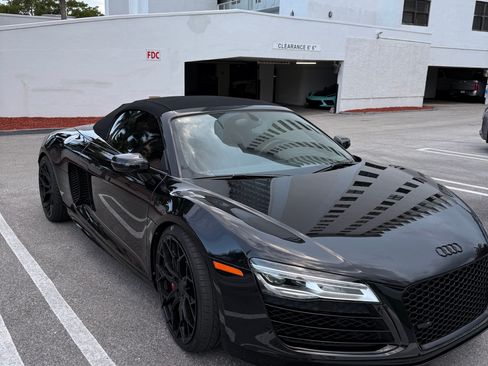 Used 2014 Audi R8 V10 AWD/4WD image 1