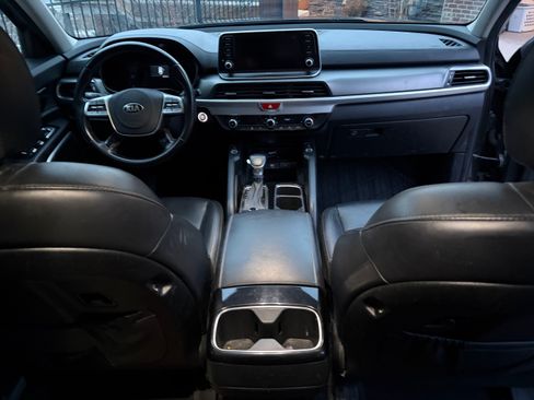Used 2020 Kia Telluride S image 8