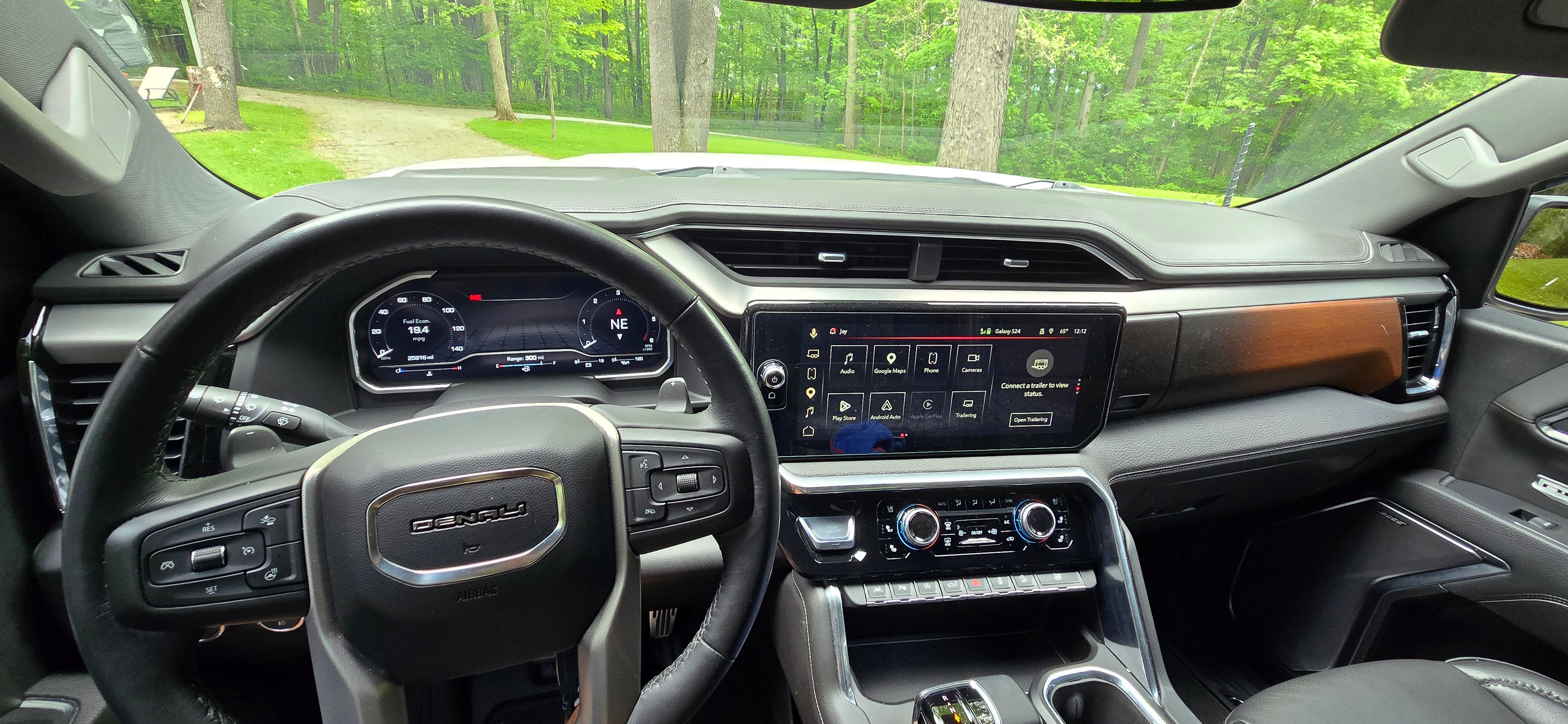 Used 2023 GMC Sierra 1500 Denali AWD/4WD image 18