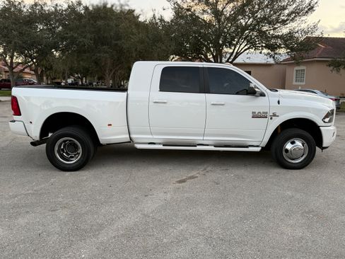 Used 2018 RAM 3500 Big Horn w/ Sport Appearance Group image 9