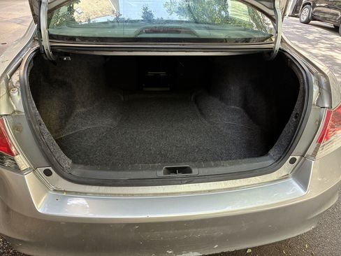 Used 2012 Honda Accord LX image 8