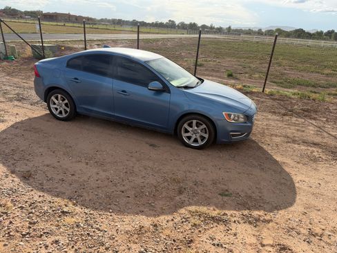 Used 2014 Volvo S60 T5 FWD image 10