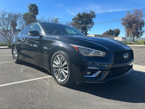 Used 2018 INFINITI Q50 Luxe w/ Essential Package (3.0T Luxe) image 4