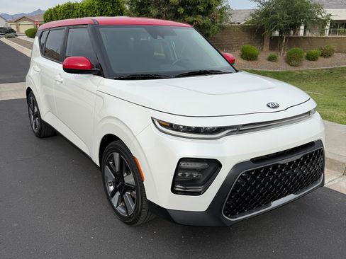 Used 2020 Kia Soul EX w/ Option Group 015 FWD image 8