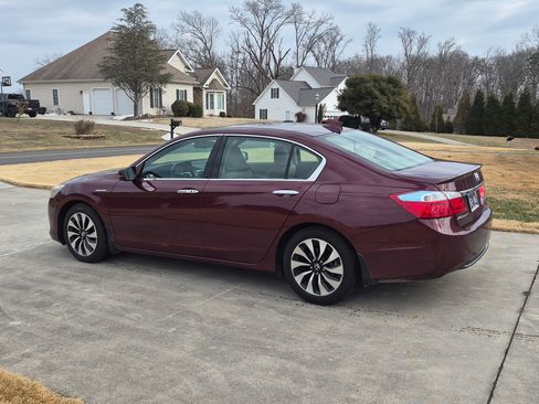 Used 2015 Honda Accord Touring image 5