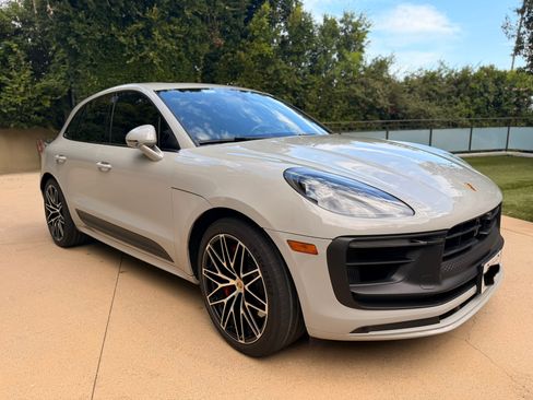 Used 2023 Porsche Macan GTS AWD/4WD image 1