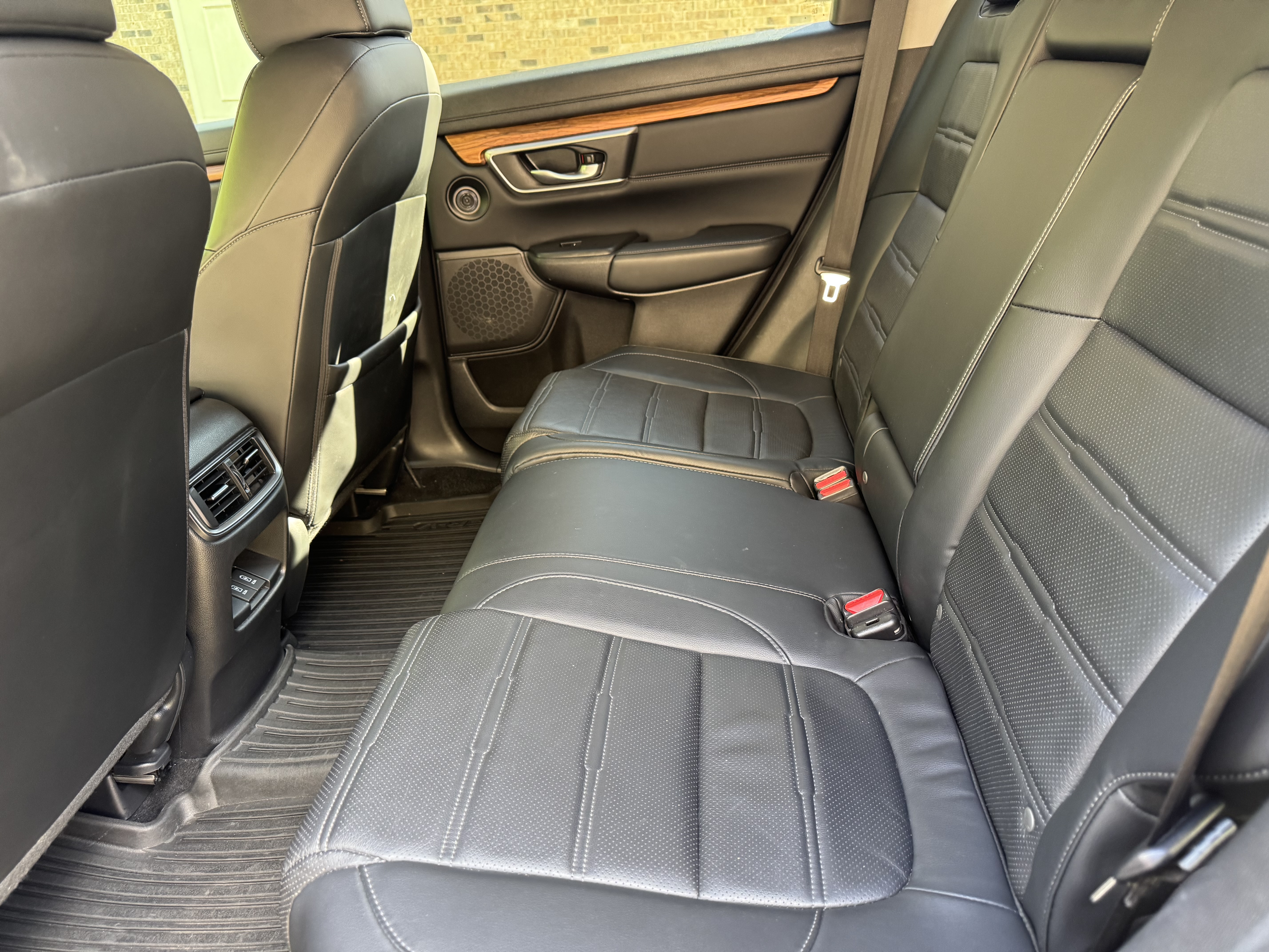 Used 2019 Honda CR-V Touring image 5