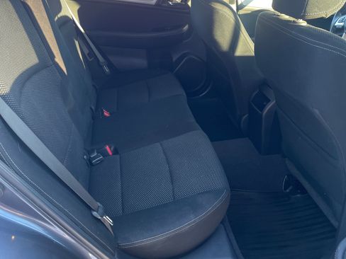 Used 2017 Subaru Outback 2.5i Premium image 10