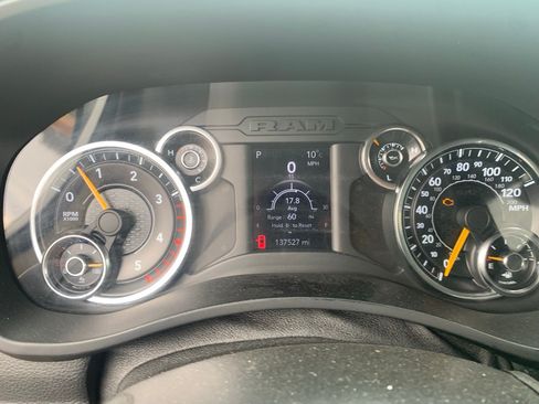 Used 2019 RAM 3500 Tradesman w/ Chrome Appearance Group image 13