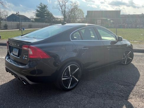 Used 2016 Volvo S60 T6 R-Design w/ Climate Package AWD/4WD image 5