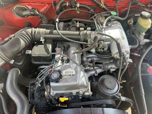 Used 1998 Toyota Tacoma 2WD Xtracab image 11