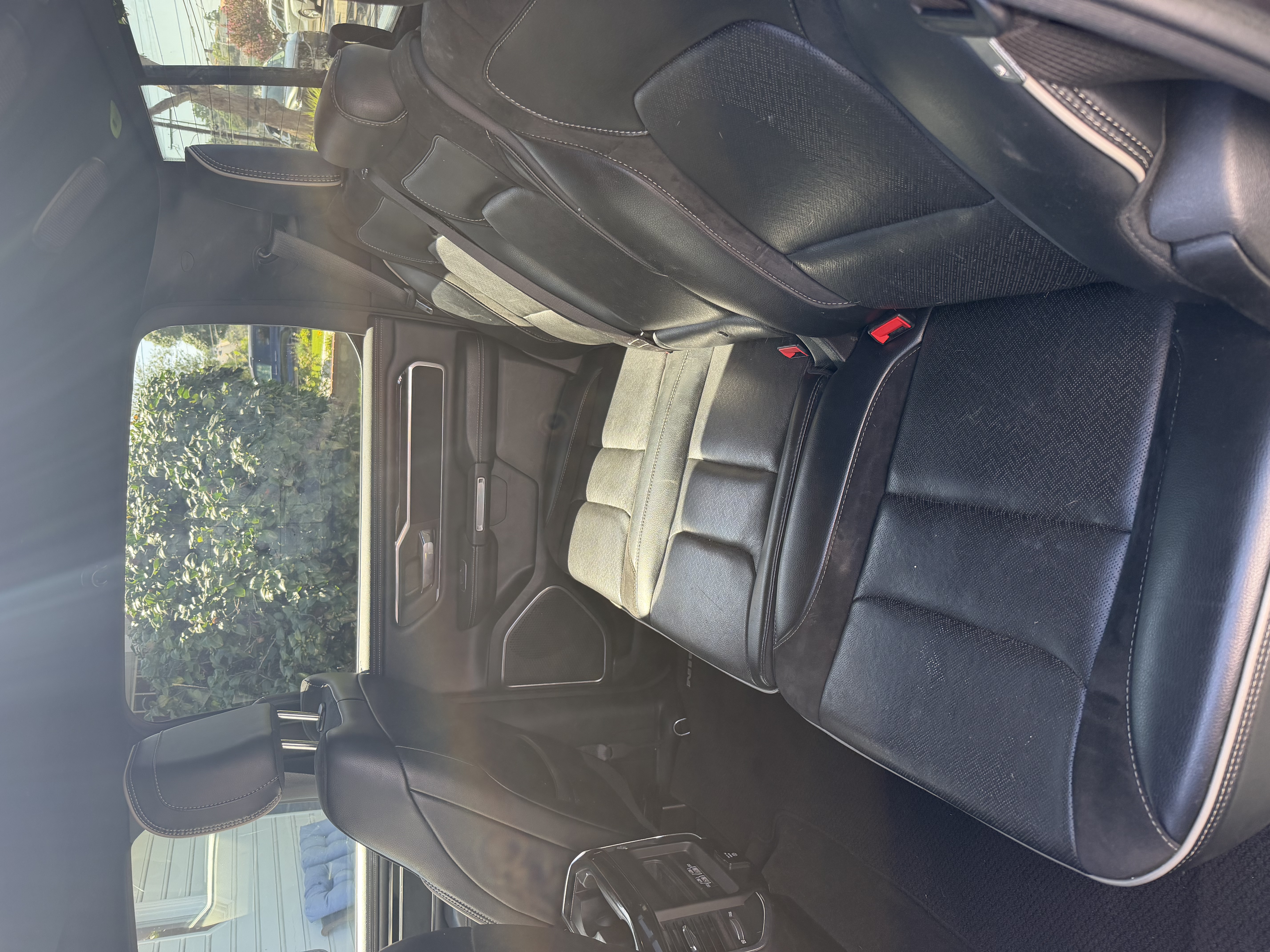 Used 2021 RAM 1500 Laramie w/ Sport Appearance Package AWD/4WD image 2