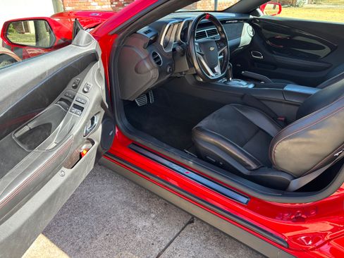 Used 2013 Chevrolet Camaro ZL1 image 14