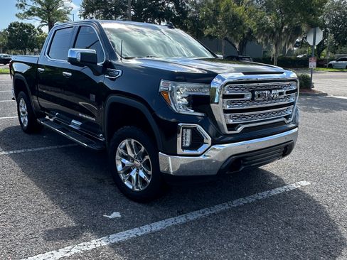 Used 2022 GMC Sierra 1500 SLT w/ Driver Alert Package II AWD/4WD image 5