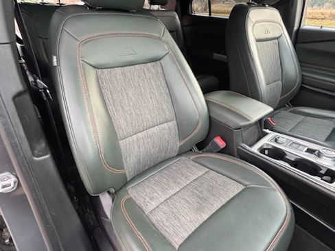 Used 2022 Ford Explorer Timberline image 13