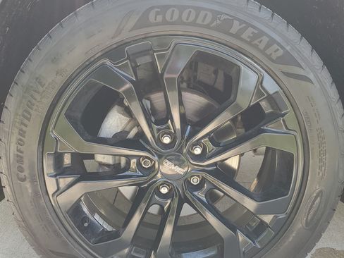 Used 2019 GMC Terrain SLE w/ Black Edition AWD/4WD image 21