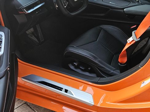 Used 2023 Chevrolet Corvette Stingray Preferred Conv w/ Z51 Performance Package image 13