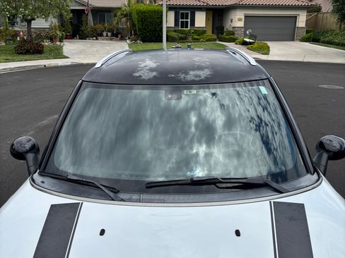 Used 2012 MINI Cooper Countryman FWD image 11