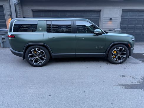 Used 2023 Rivian R1S Adventure Quad AWD/4WD image 2