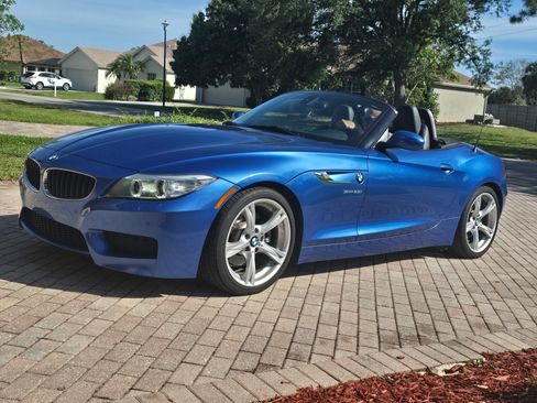 Used 2016 BMW Z4 sDrive28i RWD image 1