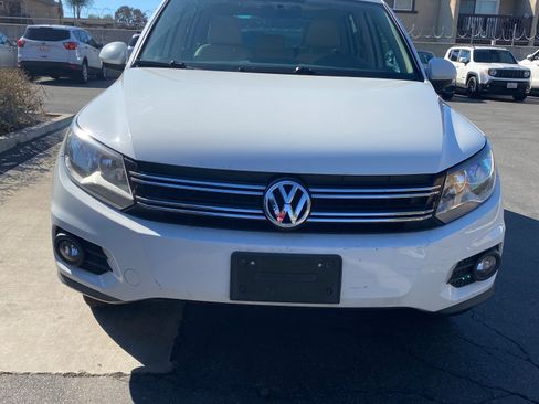 Used 2015 Volkswagen Tiguan SEL image 6