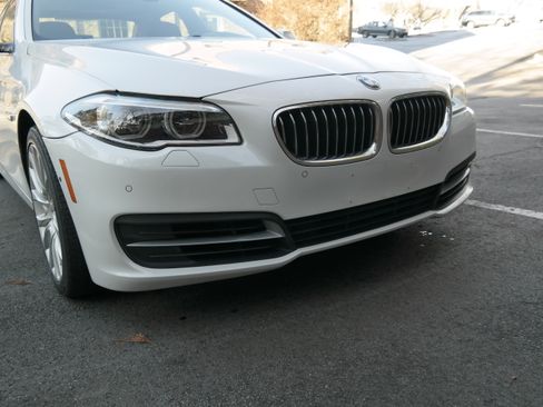 Used 2014 BMW 535d xDrive AWD/4WD image 4