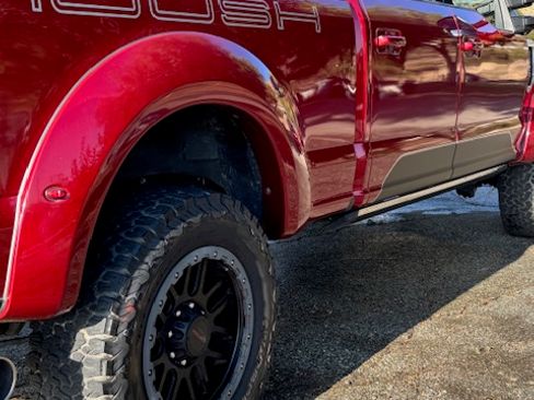 Used 2019 Ford F250 Lariat w/ Lariat Ultimate Package image 2