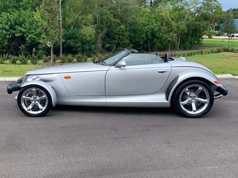 Used 2000 Plymouth Prowler image 6