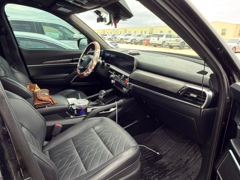 Used 2024 Kia Telluride SX Prestige X-Pro image 8