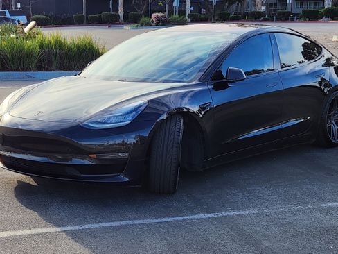 Used 2018 Tesla Model 3 Long Range image 6