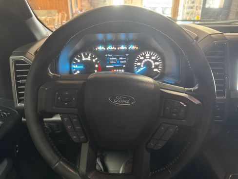 Used 2018 Ford F150 XLT w/ Equipment Group 302A Luxury RWD image 9