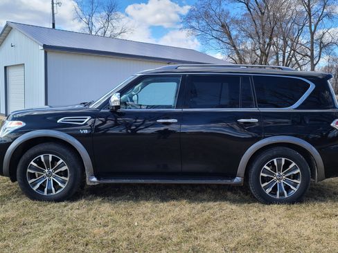 Used 2020 Nissan Armada SL w/ Premium Package image 2