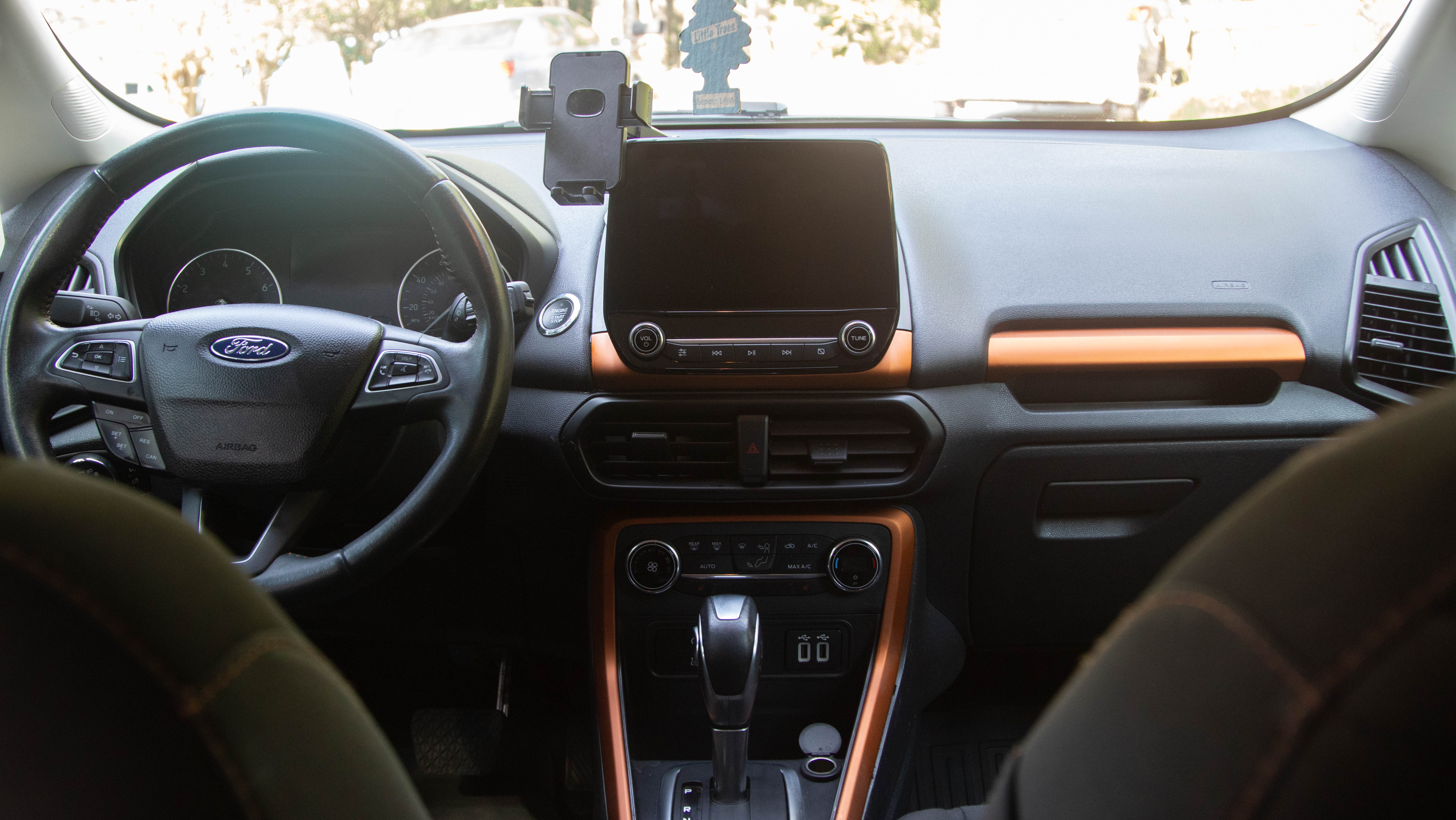 Used 2021 Ford EcoSport SE w/ SE Convenience Package FWD image 9