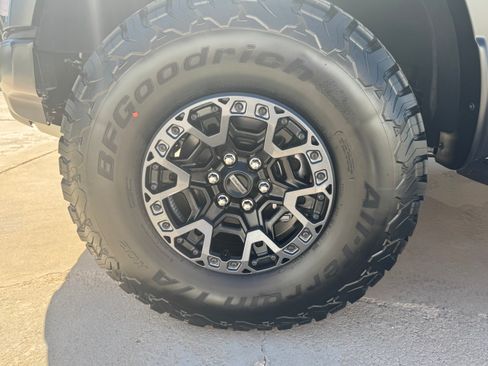 Used 2025 Ford F150 Raptor w/ Equipment Group 803A Raptor R image 10