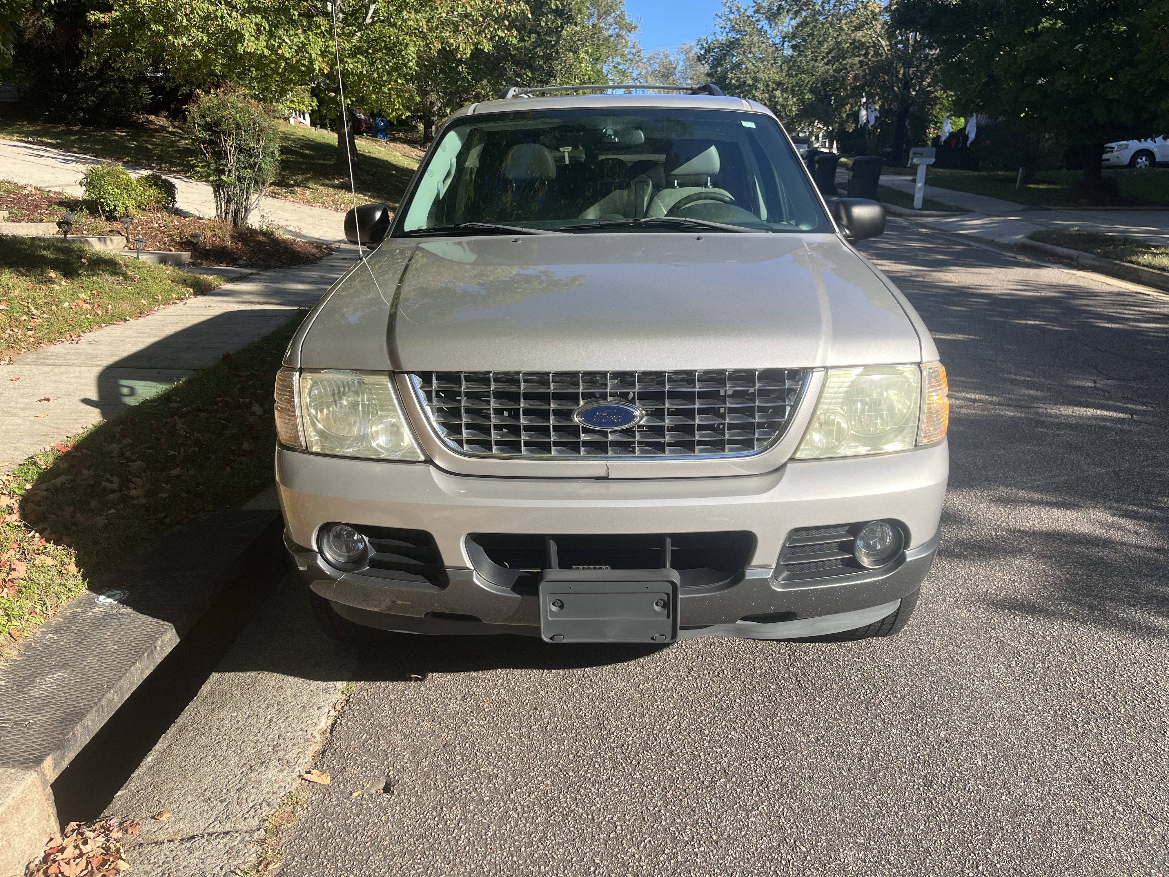 Used 2004 Ford Explorer Sport XLT AWD/4WD image 8