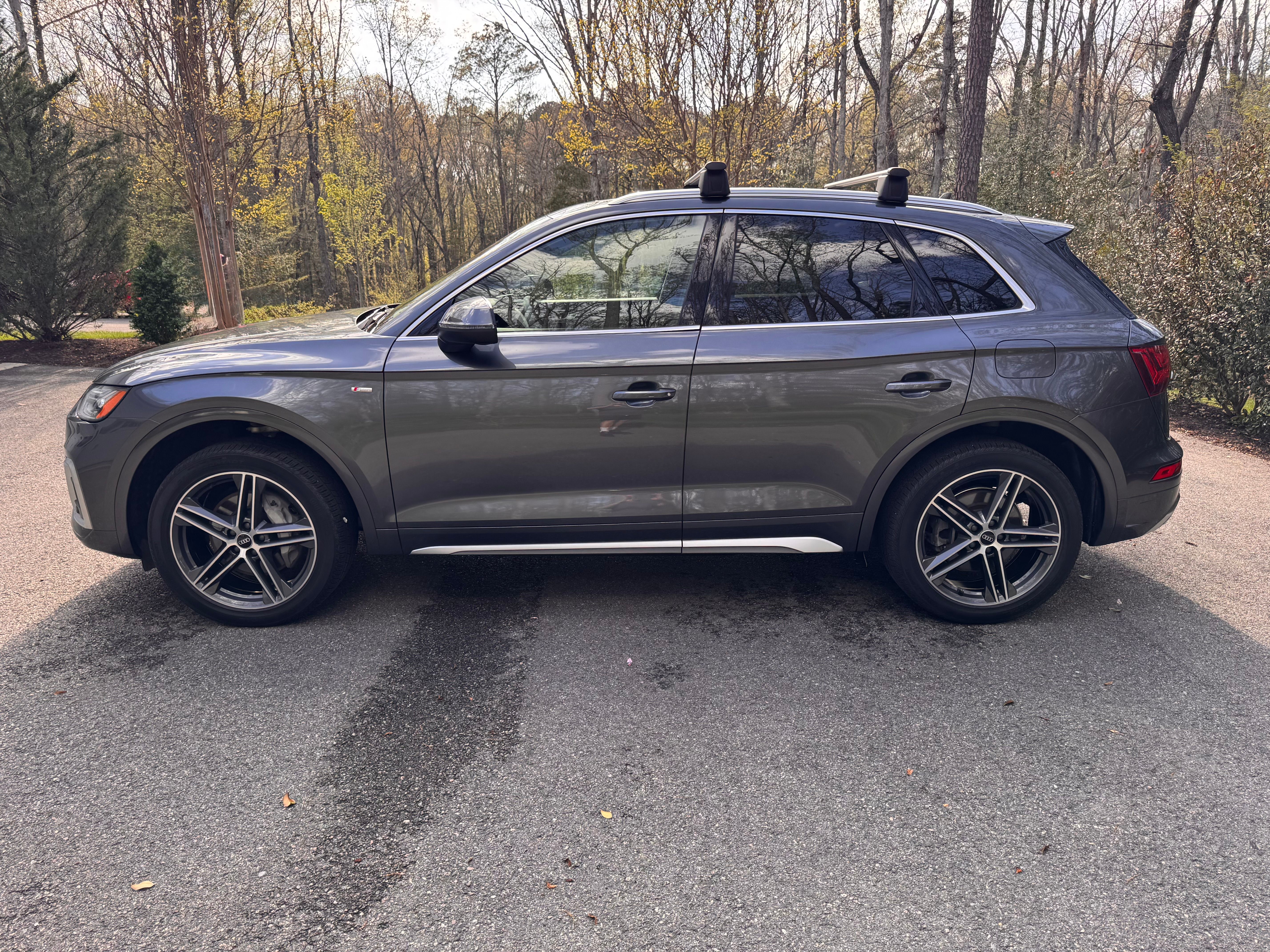 Used 2021 Audi Q5 e Premium Plus w/ Premium Plus Package AWD/4WD image 10